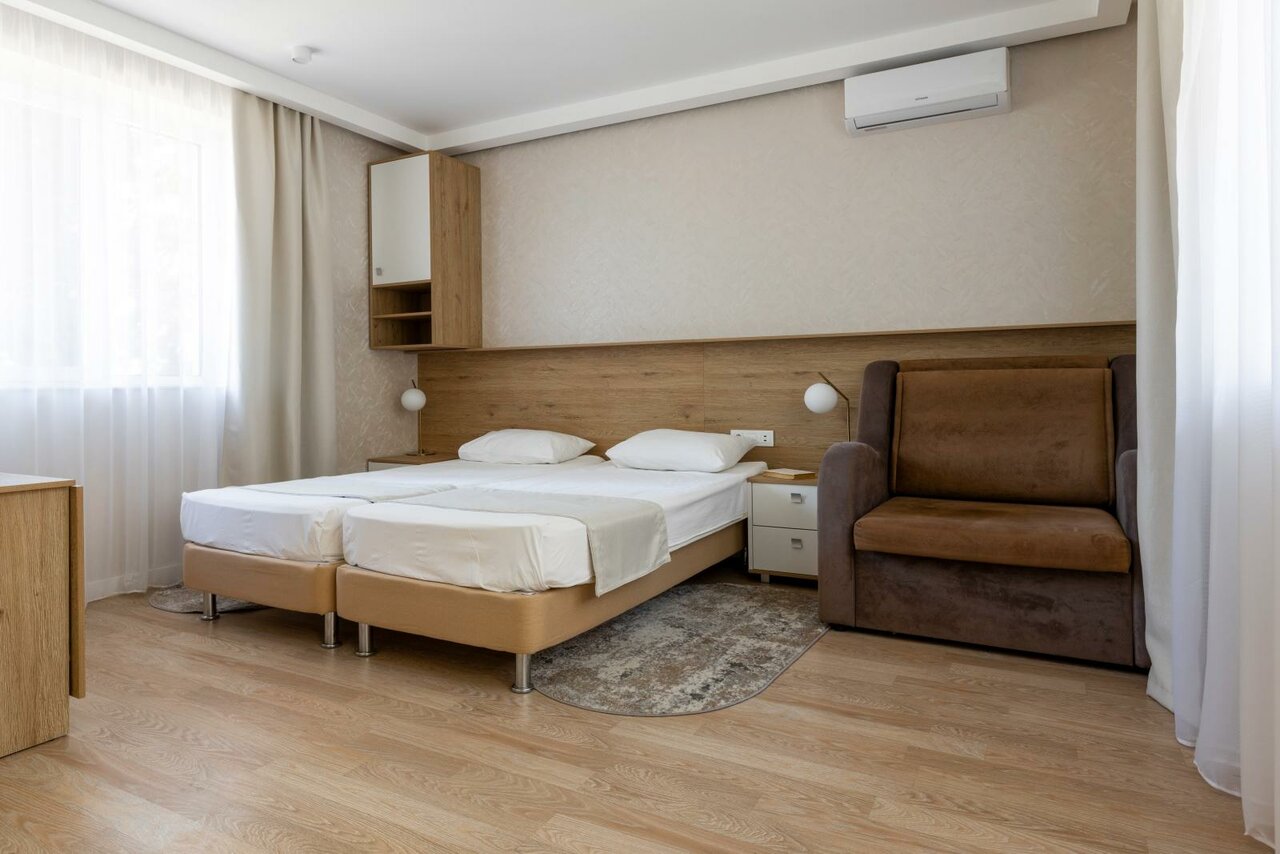 Гостиница Адлер Адлер-108