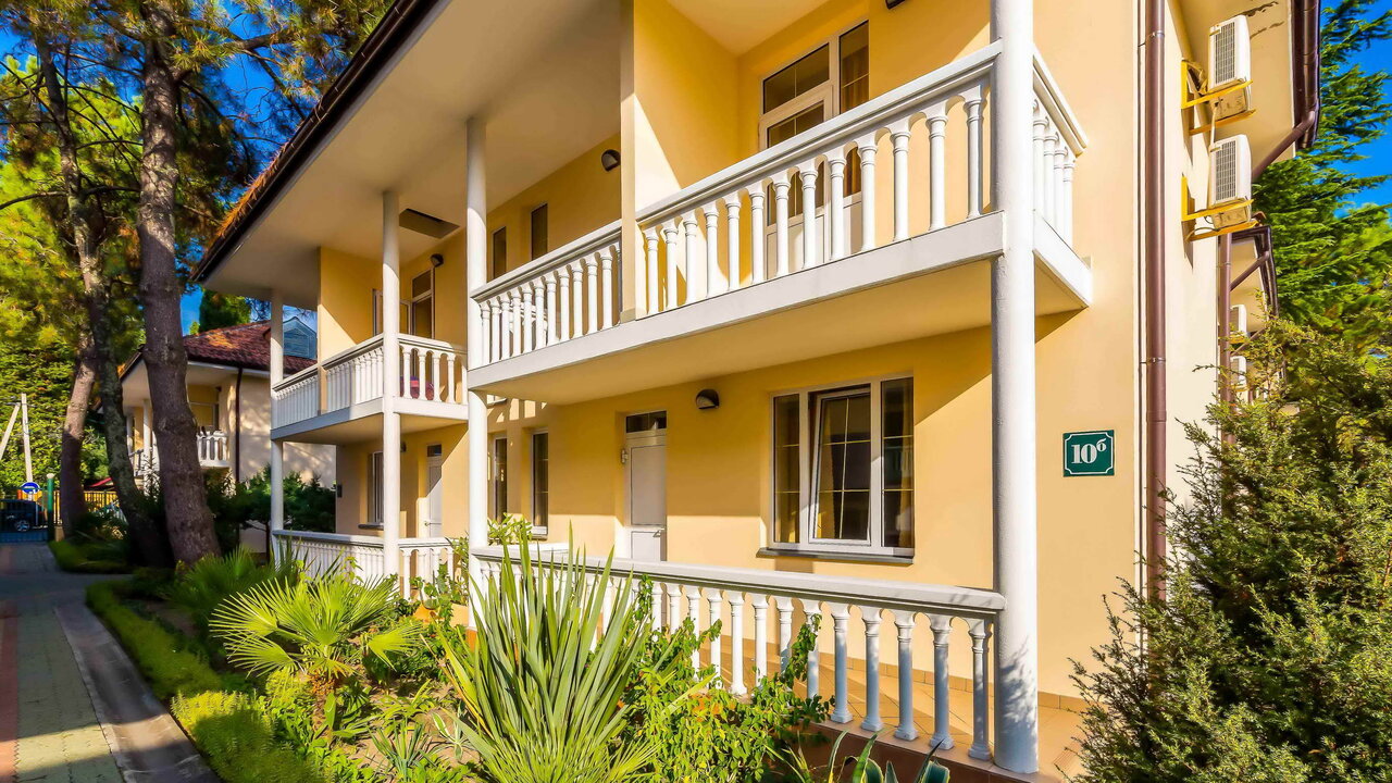 Гостиница Адлер Адлер