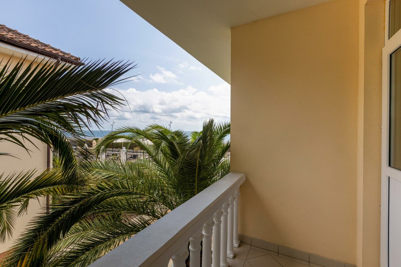 Гостиница Адлер Адлер-180