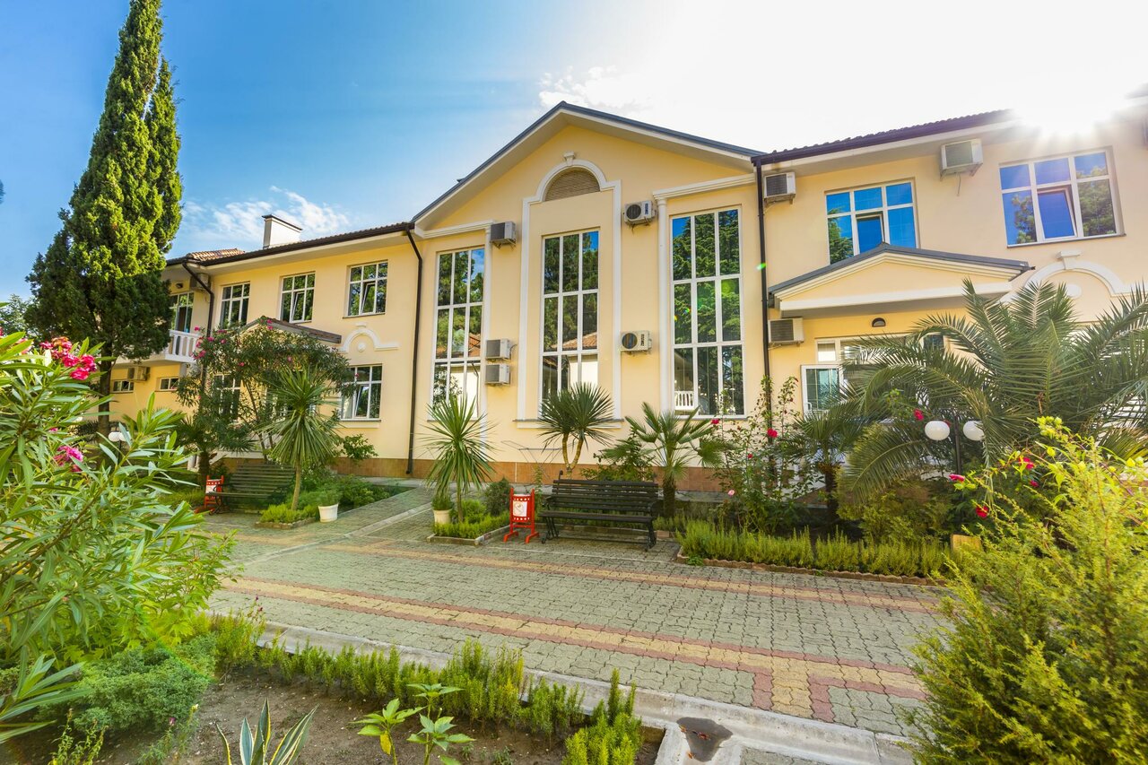 Гостиница Адлер Адлер-130