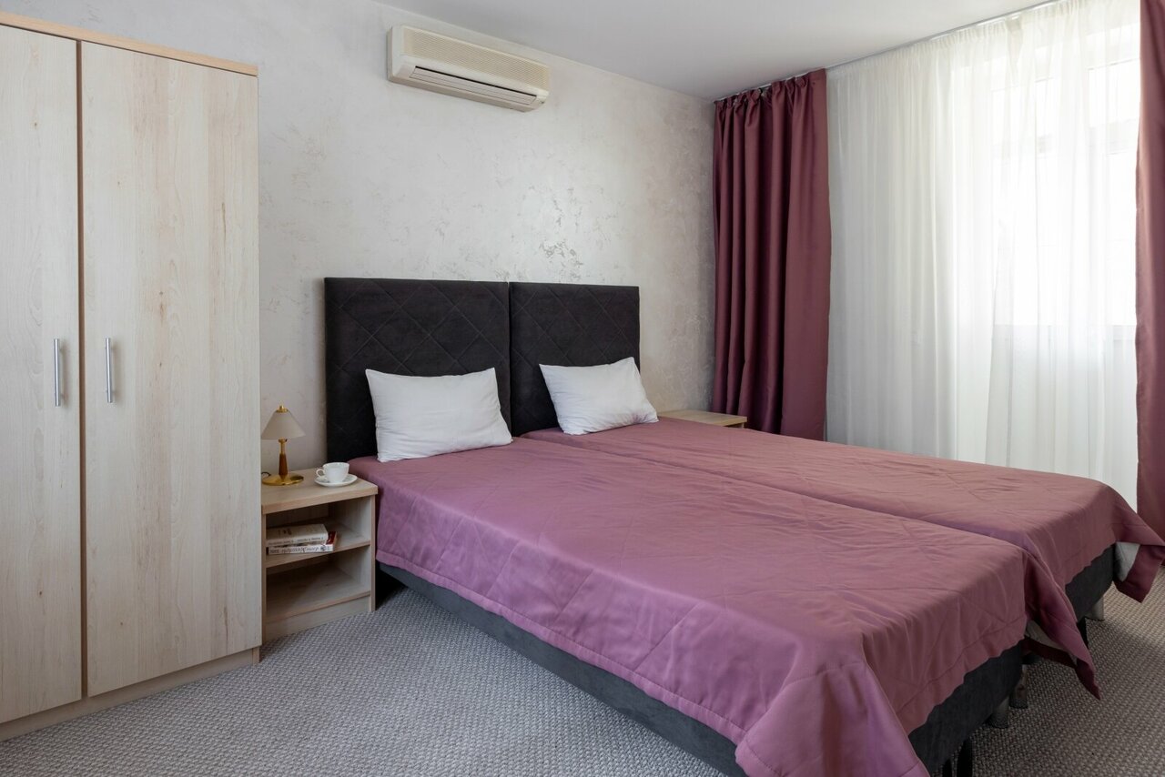 Гостиница Адлер Адлер