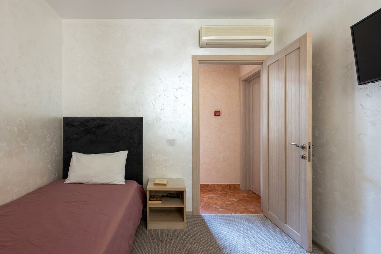 Гостиница Адлер Адлер-237