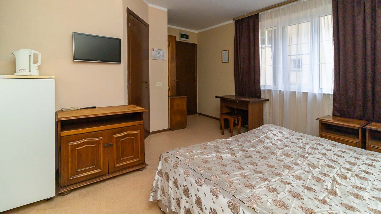 Гостиница Адлер Адлер