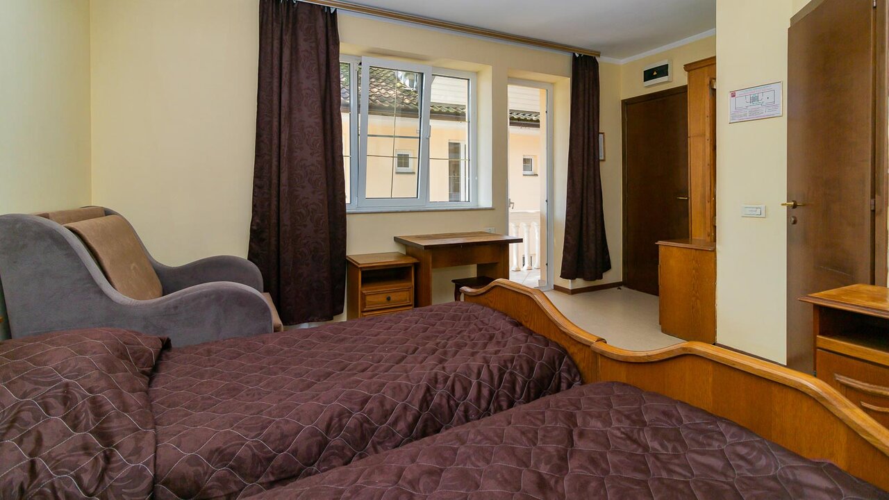 Гостиница Адлер Адлер