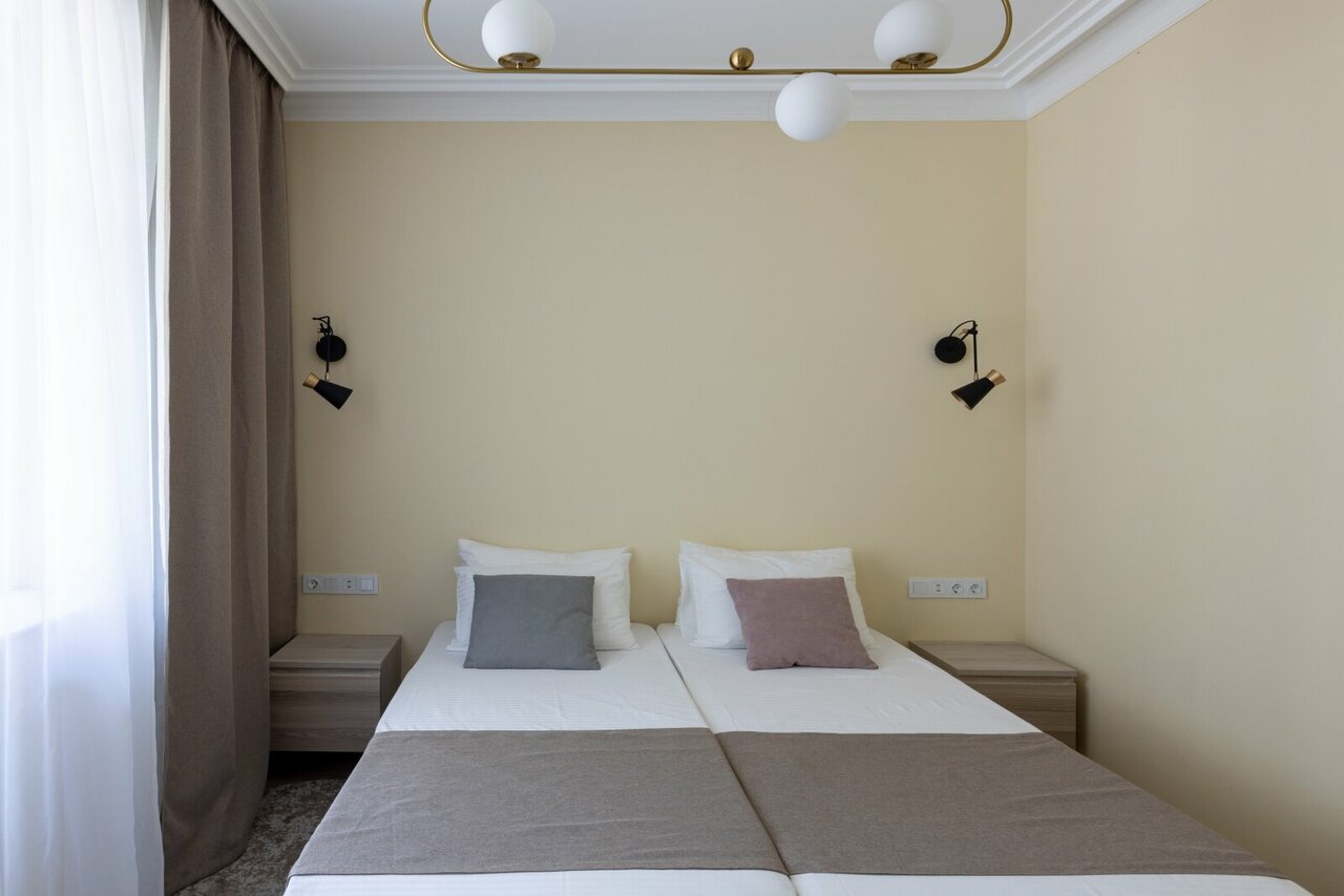 Гостиница Адлер Адлер