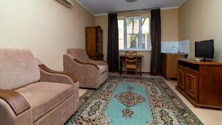 Гостиница Адлер Адлер Апартаменты с 2 спальнями-1