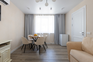 Гостиница Адлер Адлер 3-комнатные апартаменты улучшенные с балконом №1, 4-5