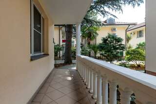 Гостиница Адлер Адлер 3-комнатные апартаменты с балконом №2, 3-6