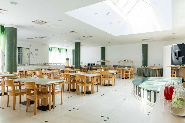 Гостиница Адлер Адлер-225