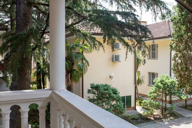 Гостиница Адлер Адлер-181