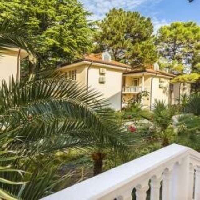 Гостиница Адлер Адлер-108