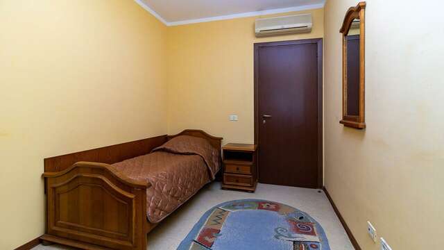 Гостиница Адлер Адлер-232